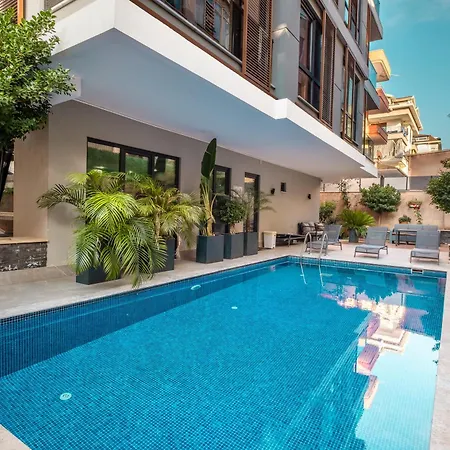 Retro No 7, Cleopatra * ألانيا