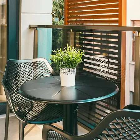 Retro No 7, Cleopatra